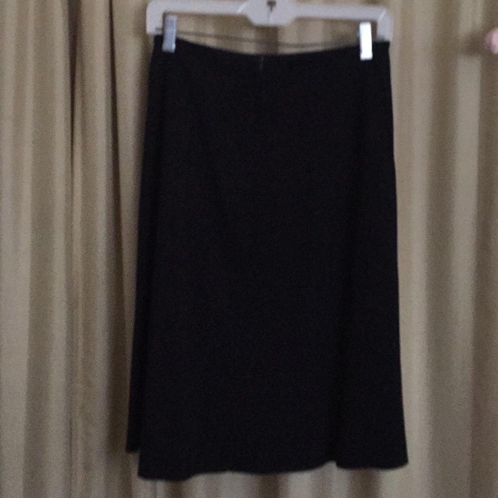 Skirt - Picture 2 of 3